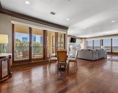 501 Samuels Avenue - Photo Thumbnail 2