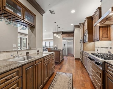 501 Samuels Avenue - Photo Thumbnail 10