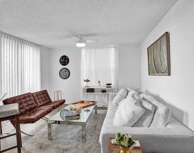 520 Se 5th Avenue - Photo Thumbnail 1