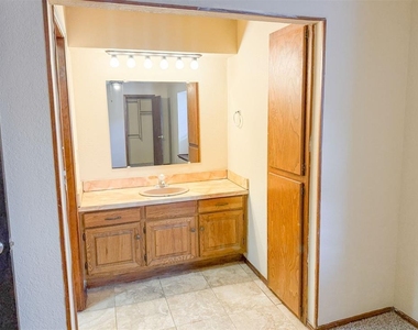 3622 Wynn Circle - Photo Thumbnail 7