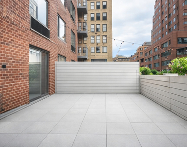 West 15th Street, New York, NY 10011 - Photo Thumbnail 3