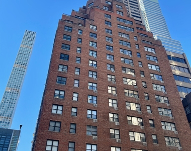 East 57th Street / Third Avenue - Photo Thumbnail 11