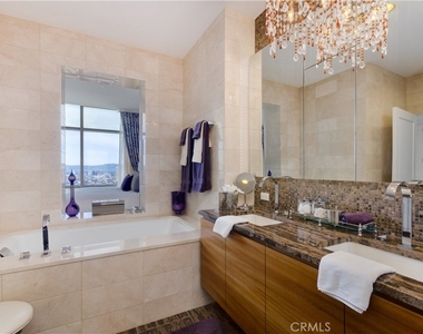 900 W Olympic Boulevard - Photo Thumbnail 8
