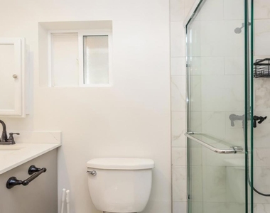 1432 12th Street - Photo Thumbnail 12