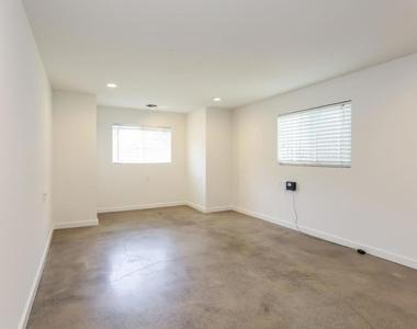 1432 12th Street - Photo Thumbnail 16