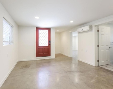 1432 12th Street - Photo Thumbnail 3