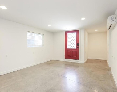1432 12th Street - Photo Thumbnail 2