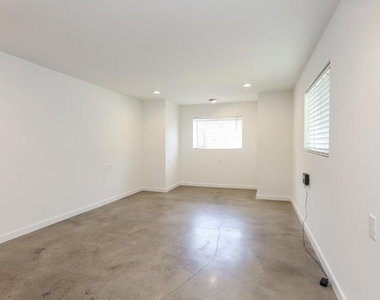 1432 12th Street - Photo Thumbnail 14