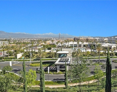 1958 Hollyleaf Terrace - Photo Thumbnail 23
