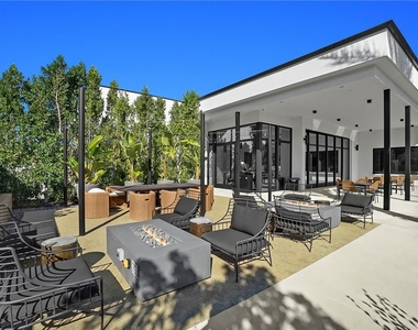 1958 Hollyleaf Terrace - Photo Thumbnail 48