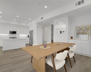 1958 Hollyleaf Terrace - Photo Thumbnail 25