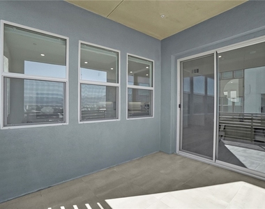1958 Hollyleaf Terrace - Photo Thumbnail 24