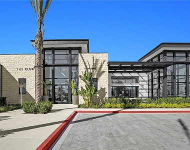 1958 Hollyleaf Terrace - Photo Thumbnail 42
