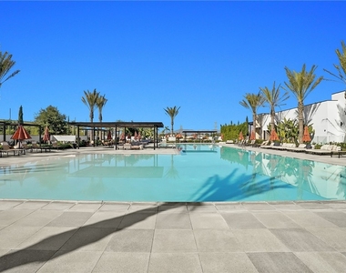 1958 Hollyleaf Terrace - Photo Thumbnail 45