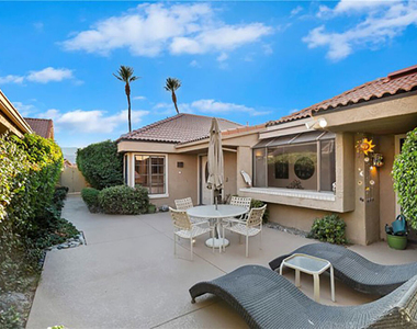 8 Las Cruces Lane - Photo Thumbnail 5