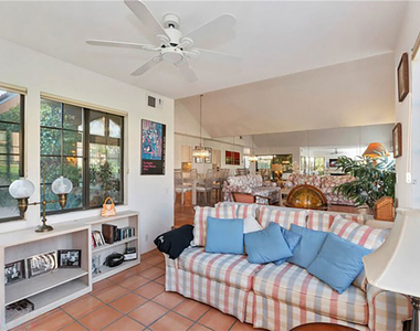 8 Las Cruces Lane - Photo Thumbnail 12