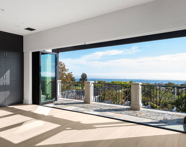 6201 Murphy Way - Photo Thumbnail 13
