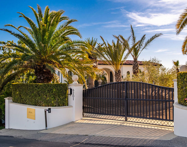 6201 Murphy Way - Photo Thumbnail 2