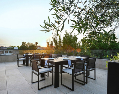 350 N Palm Drive - Photo Thumbnail 22