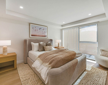 350 N Palm Drive - Photo Thumbnail 11