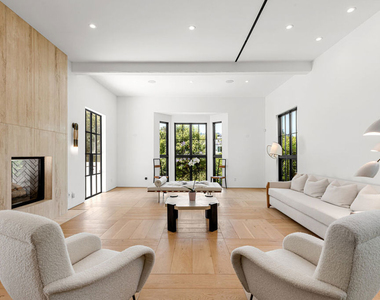 1001 Hanover Drive - Photo Thumbnail 7