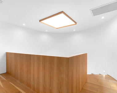 1001 Hanover Drive - Photo Thumbnail 22