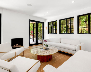 1001 Hanover Drive - Photo Thumbnail 17