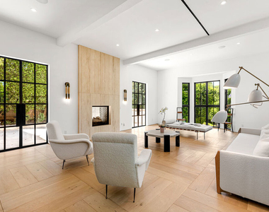 1001 Hanover Drive - Photo Thumbnail 6