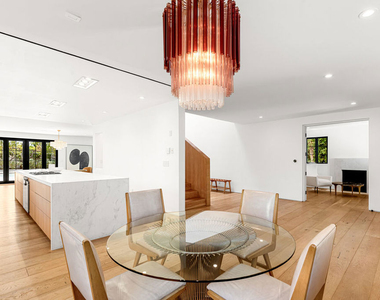 1001 Hanover Drive - Photo Thumbnail 12
