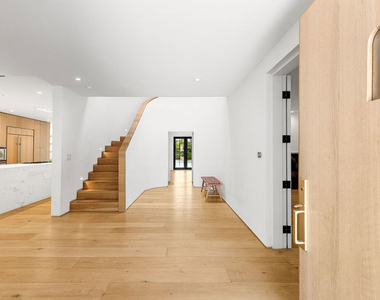 1001 Hanover Drive - Photo Thumbnail 3