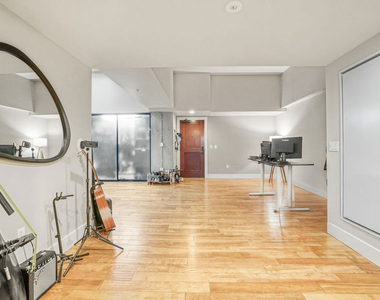 460 S Spring Street - Photo Thumbnail 7