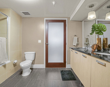 460 S Spring Street - Photo Thumbnail 11