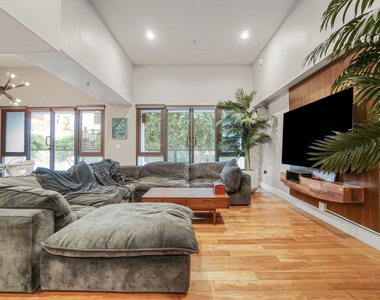 460 S Spring Street - Photo Thumbnail 3