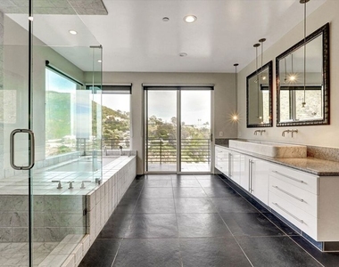 3850 Rambla Orienta - Photo Thumbnail 31