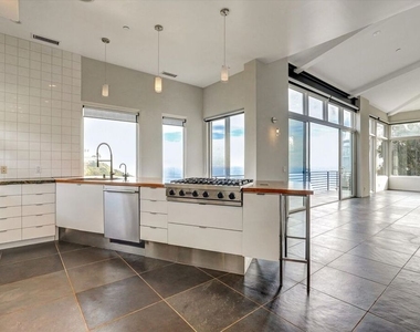 3850 Rambla Orienta - Photo Thumbnail 16