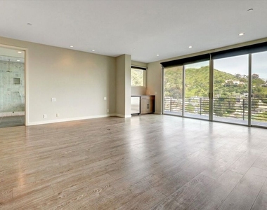 3850 Rambla Orienta - Photo Thumbnail 27