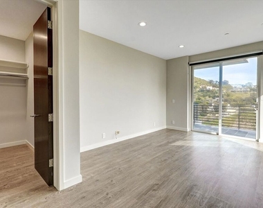 3850 Rambla Orienta - Photo Thumbnail 22