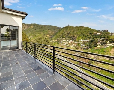 3850 Rambla Orienta - Photo Thumbnail 12