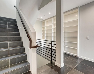 3850 Rambla Orienta - Photo Thumbnail 18