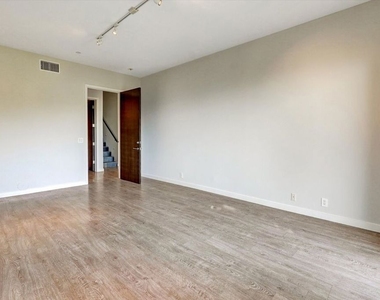 3850 Rambla Orienta - Photo Thumbnail 58
