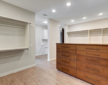 3850 Rambla Orienta - Photo Thumbnail 37