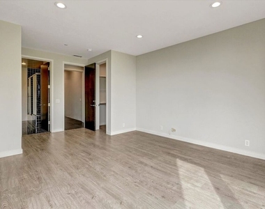 3850 Rambla Orienta - Photo Thumbnail 23