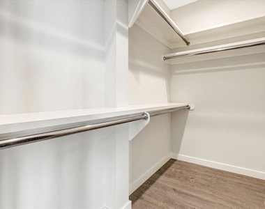 3850 Rambla Orienta - Photo Thumbnail 24