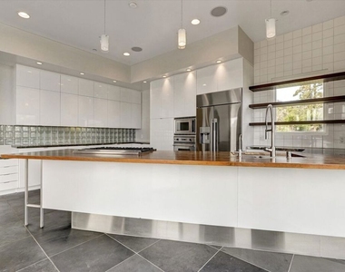 3850 Rambla Orienta - Photo Thumbnail 17