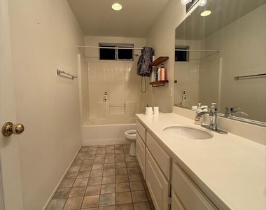 719 W Avenue Q10 - Photo Thumbnail 17
