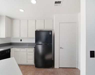77 Willowcrest Lane - Photo Thumbnail 9
