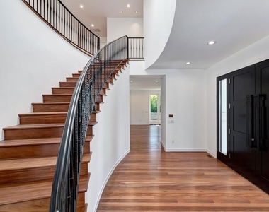 2890 Forrester Drive - Photo Thumbnail 5