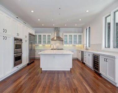 2890 Forrester Drive - Photo Thumbnail 15