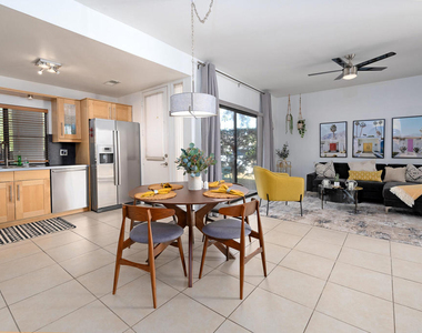 67261 Cumbres Court - Photo Thumbnail 8