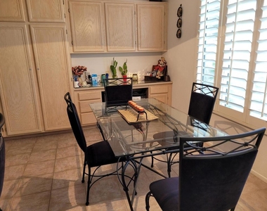 29704 W Trancas Drive - Photo Thumbnail 10